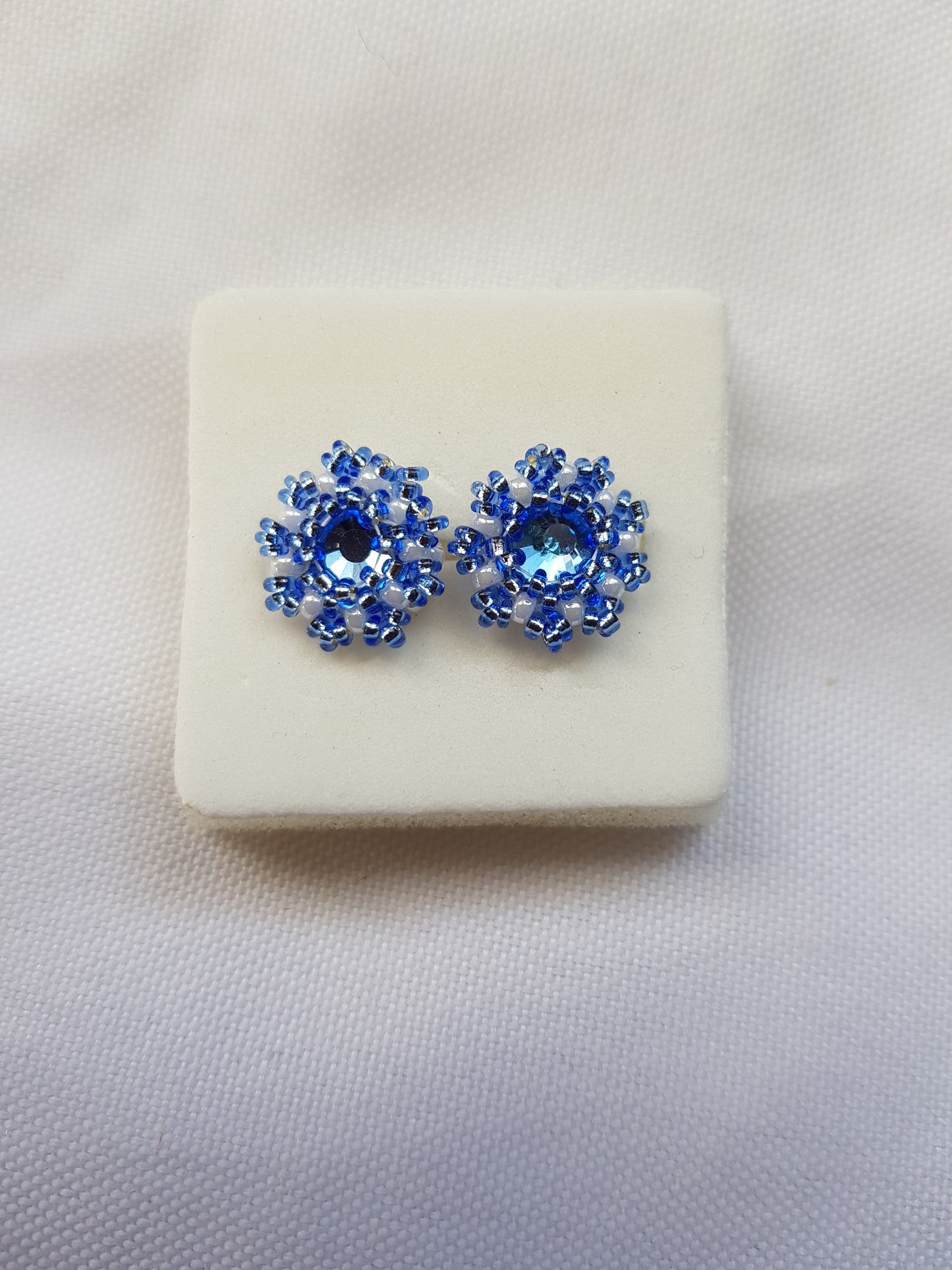 Ohrstecker Hana verschiedene Größen