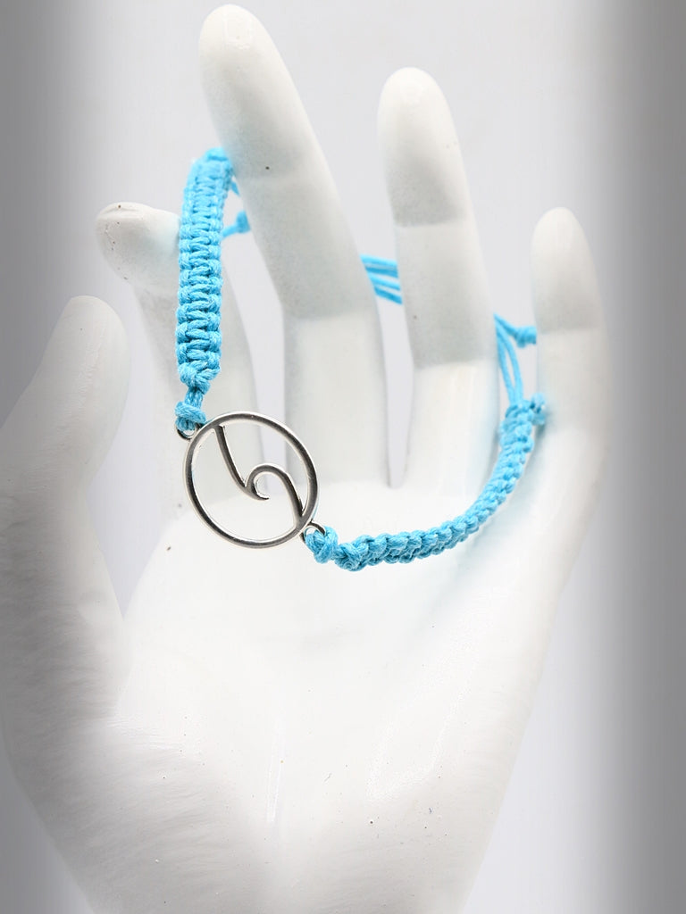 Makramee-Armbänder mit Schiebeverschluss