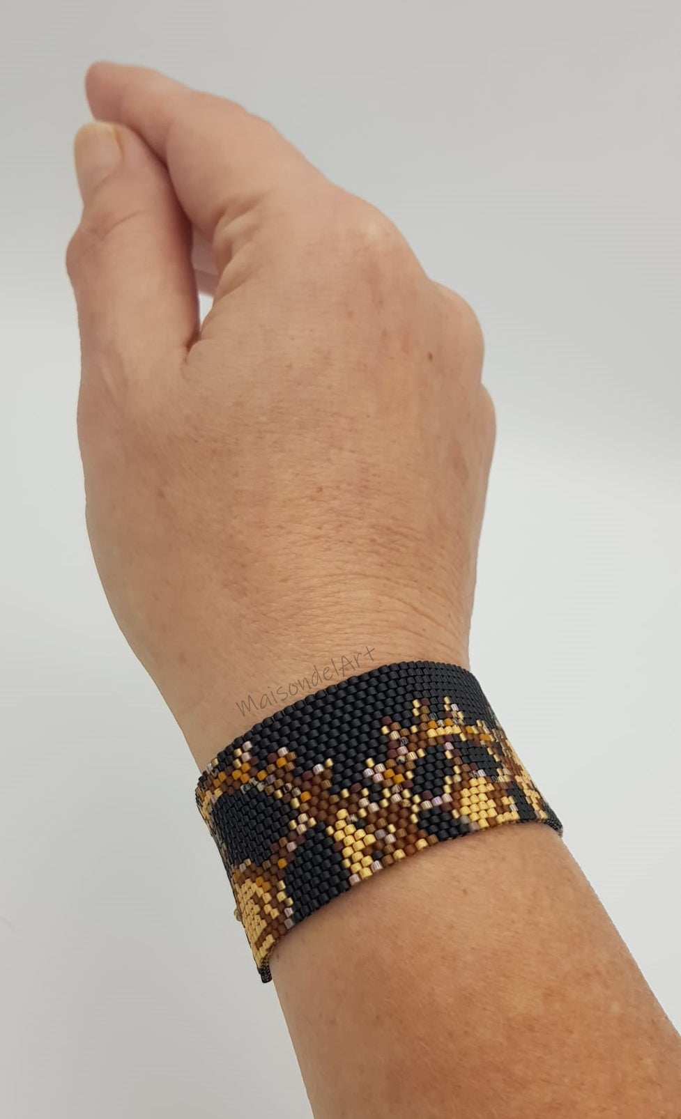 Armband Zahnrad in zwei Farbvarianten